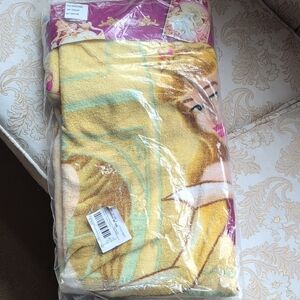 Brand New Princess Fleece Throw By Disney. 50 X 60 In. Still In Plastic Bag